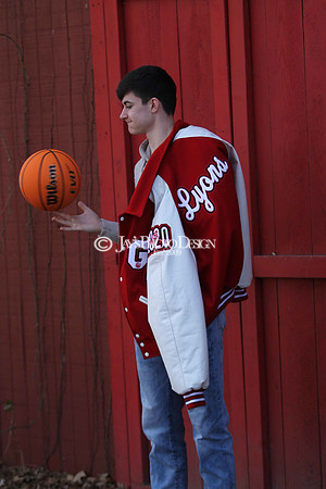 Brayden Lyons senior pictures 12-23-19_0025