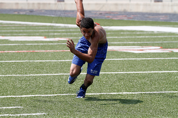 ArkansasVarsity Combine 5-26-12(Justin Manning)075