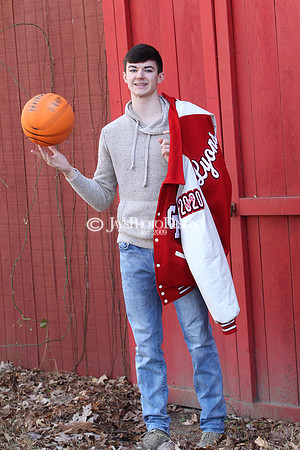Brayden Lyons senior pictures 12-23-19_0041