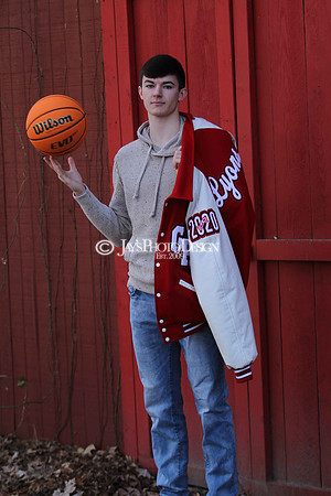 Brayden Lyons senior pictures 12-23-19_0033