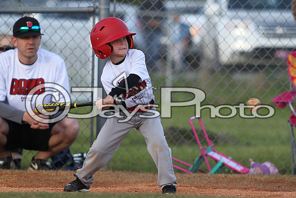 Bomb Squad vs Tigers 6-7 year old (Pitching Machine) 4-27-2015 (©Justin Manning) JWM_0013