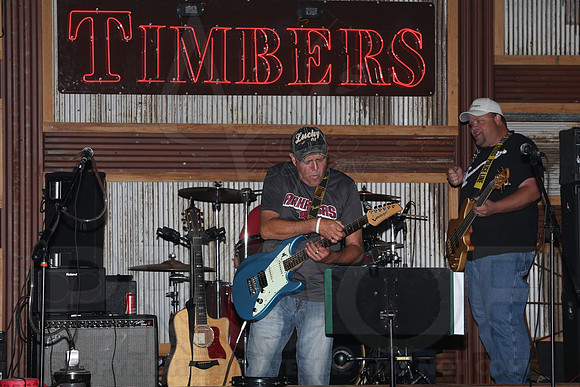 Midnight Hurricanes (Timbers) 9-6-2014 (©Justin Manning) JWM_107