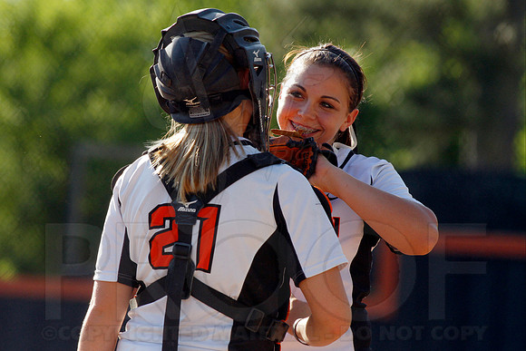 Ouachita @ Malvern Softball 5-6-2014 (© Justin Manning) JWM_0328