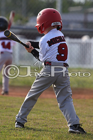 Bomb Squad vs Tigers 6-7 year old (Pitching Machine) 4-27-2015 (©Justin Manning) JWM_0144