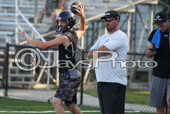 Harmony Grove Football Team Camp 7-27-2015 (©Justin Manning) JWM_0045