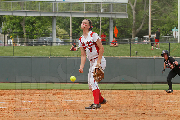 5A State Softball Finals Vilonia vs. White Hall 5-23-2014 (© Justin Manning) JWM_0069