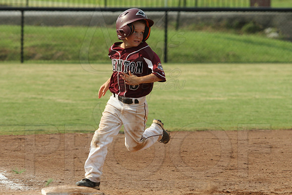 Benton-Midkiff vs. Bryant-Griffin 8 year old (Cal Ripken) 7-20-2014 (©Justin Manning) JWM_319