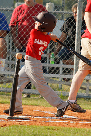 Phillies vs. Razorbacks 5-6 year old baseball 6-3-2014 (© Justin Manning) JWM_0032