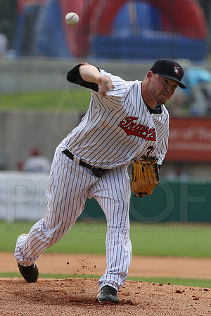 Northwest Arkansas Naturals @ Arkansas Travelers 9-2-13 (© Justin Manning) JWM0021