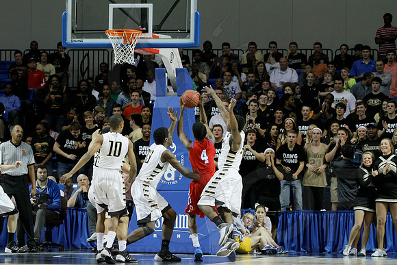 Jonesboro vs. Little Rock Parkview 6A State Boys State Finals 3-15-2014 (© Justin Manning) JWM_0177