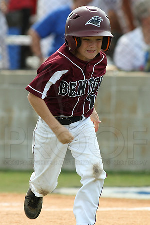 Benton-Midkiff vs. Bryant-Griffin 8 year old (Cal Ripken) 7-20-2014 (©Justin Manning) JWM_048