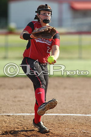 Bauxite @ Harmony Grove softball 4-21-2015 (©Justin Manning) JWM_0294
