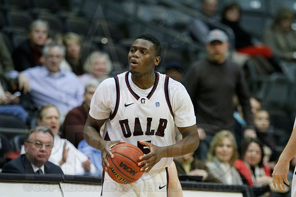 FAU @ UALR 1-24-13 (Justin Manning)0322