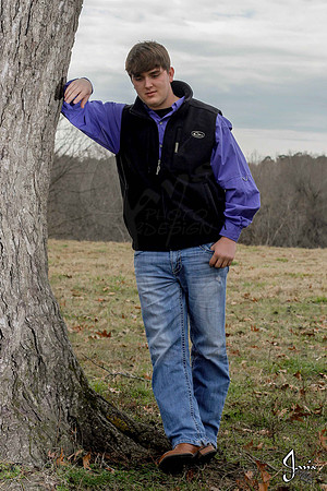 Austin Hicks senior pictures 12-29-13 (�Justin Manning) (�Justin Manning) (�Justin Manning) JWM_0006