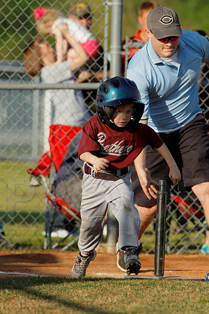 Panthers @ Mets 5-6 year old baseball 4-22-2014 (© Justin Manning) JWM_0144
