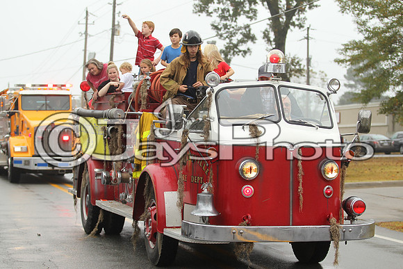 East End Parade 11-4-17_JWM0109