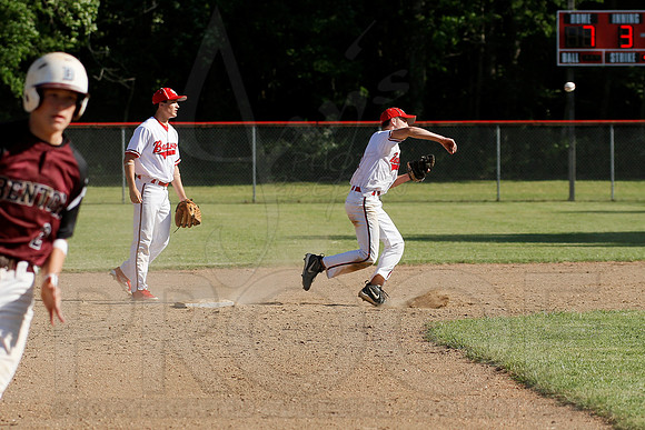 Benton (Freshman) @ Glen Rose 4-23-12(Justin Manning)058