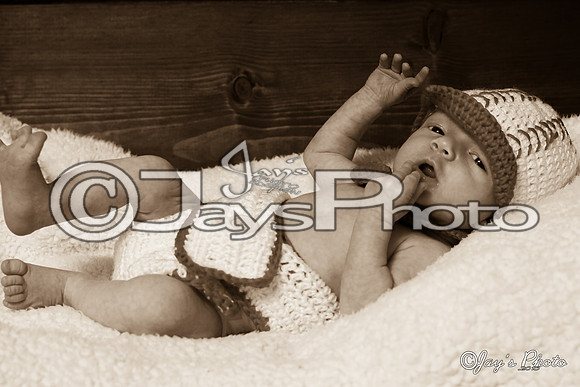 Jonathan Keston Ray newborn pictures 3-30-2015 (©Justin Manning) JWM_0032-2