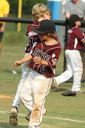 Benton-Midkiff vs. Bryant-Griffin 8 year old (Cal Ripken) 7-20-2014 (©Justin Manning) JWM_408