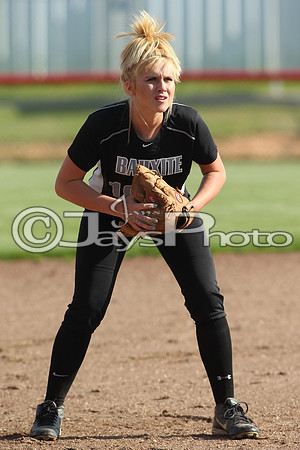 Bauxite @ Harmony Grove softball 4-21-2015 (©Justin Manning) JWM_0168