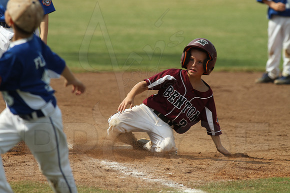 Benton-Midkiff vs. Bryant-Griffin 8 year old (Cal Ripken) 7-20-2014 (©Justin Manning) JWM_256