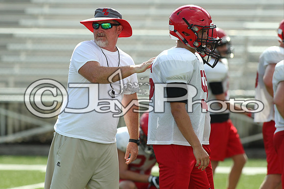 Harmony Grove Football Practice 8-10-17_JWM00173