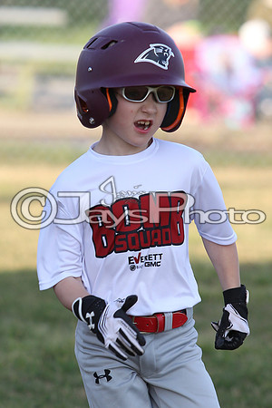 Bomb Squad vs Tigers 6-7 year old (Pitching Machine) 4-27-2015 (©Justin Manning) JWM_0193
