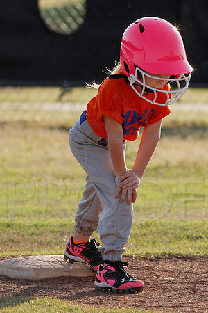 Panthers @ Mets 5-6 year old baseball 4-22-2014 (© Justin Manning) JWM_0189
