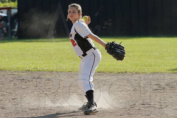 Ouachita @ Malvern Softball 5-6-2014 (© Justin Manning) JWM_0231