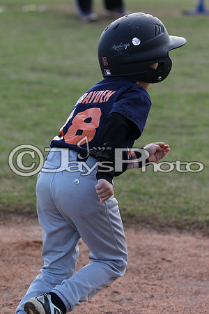 Bomb Squad vs Tigers 6-7 year old (Pitching Machine) 4-27-2015 (©Justin Manning) JWM_0078