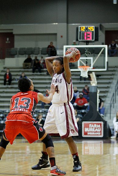 ASU @ UALR 3-2-130044 (©Justin Manning)