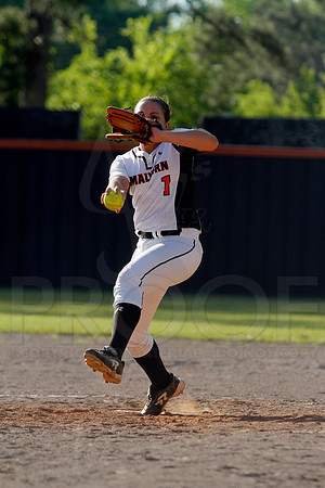 Ouachita @ Malvern Softball 5-6-2014 (© Justin Manning) JWM_0366