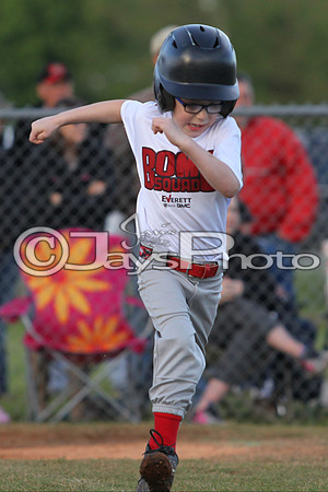 Bomb Squad vs Tigers 6-7 year old (Pitching Machine) 4-27-2015 (©Justin Manning) JWM_0073
