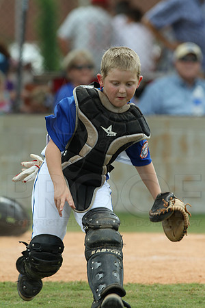 Benton-Midkiff vs. Bryant-Griffin 8 year old (Cal Ripken) 7-20-2014 (©Justin Manning) JWM_021