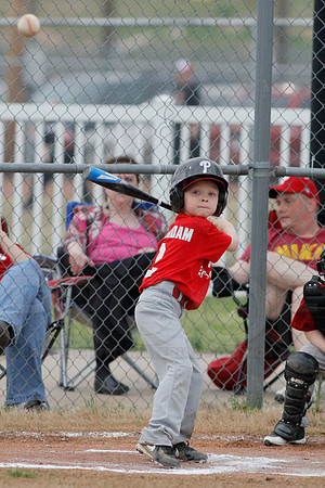 Phillies vs. Razorbacks 5-6 year old baseball 4-3-2014 (© Justin Manning) JWM_0214