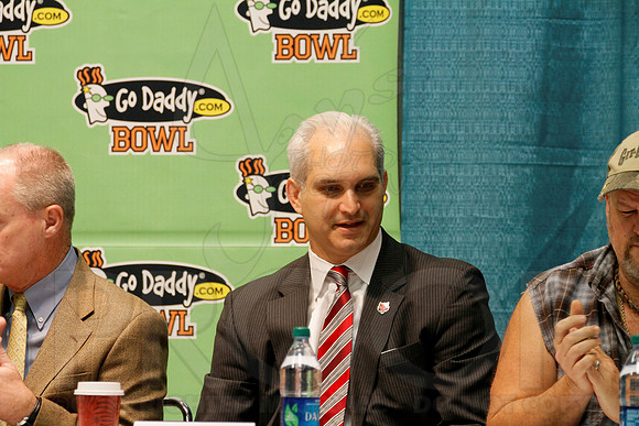 Go Daddy Press Conference (Larry the Cable Guy) & Mayor Luncheon 1-4-13 (Justin Manning)0050