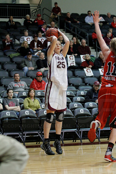 ASU @ UALR 3-2-130024 (©Justin Manning)