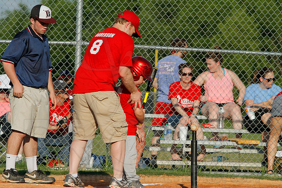 Phillies vs. Razorbacks 5-6 year old baseball 6-3-2014 (© Justin Manning) JWM_0125