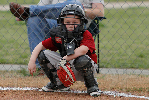 Phillies vs. Razorbacks 5-6 year old baseball 4-3-2014 (© Justin Manning) JWM_0005