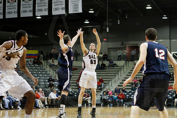 FAU @ UALR 1-24-13 (Justin Manning)0075