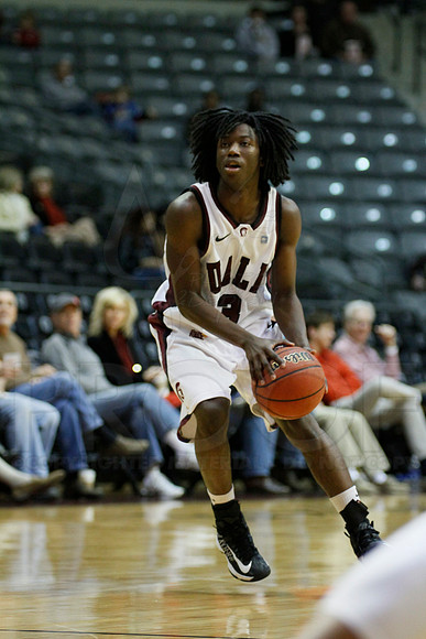 FAU @ UALR 1-24-13 (Justin Manning)0102