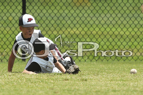 Benton vs. Picayune MS Cal Ripken t-ball All-Stars 7-12-2015 (©Justin Manning) JWM_0089