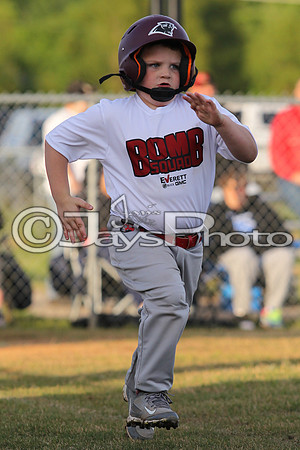 Bomb Squad vs Tigers 6-7 year old (Pitching Machine) 4-27-2015 (©Justin Manning) JWM_0214