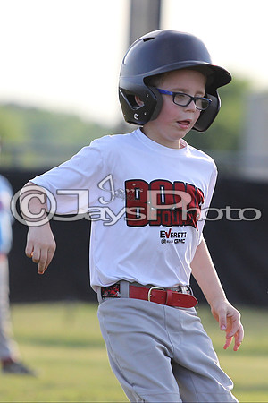 Bomb Squad vs. Cardinals 6-7 year old (Pitching Machine) 5-5-2015 (©Justin Manning) JWM_0032