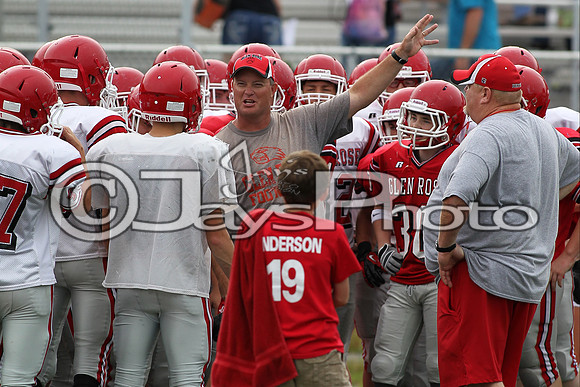 Glen Rose towel game (preseason football red-white game) 5-28-2015 (©Justin Manning) JWM_0049