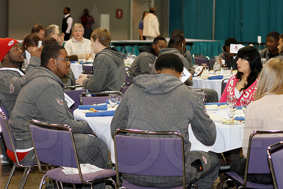Go Daddy Press Conference (Larry the Cable Guy) & Mayor Luncheon 1-4-13 (Justin Manning)0188