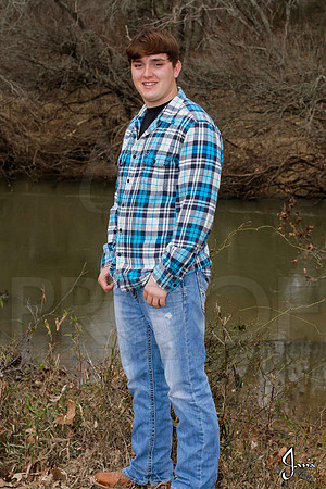 Austin Hicks senior pictures 12-29-13 (�Justin Manning) (�Justin Manning) (�Justin Manning) JWM_0040