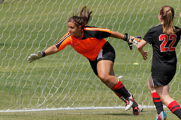 4A State Soccer Finals Maumelle vs. Valley View 5-24-2014 (© Justin Manning) JWM_0250