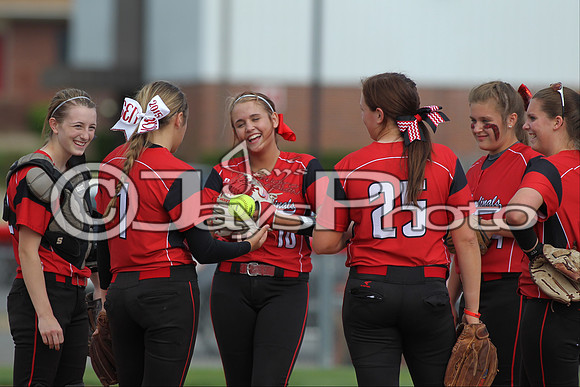 Bauxite @ Harmony Grove softball 4-21-2015 (©Justin Manning) JWM_0015