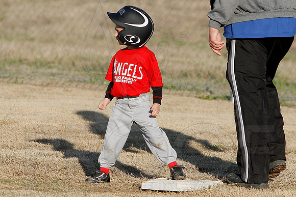 T-ball Angel's & Rangers 3-26-13 (© Justin Manning) JWM0043